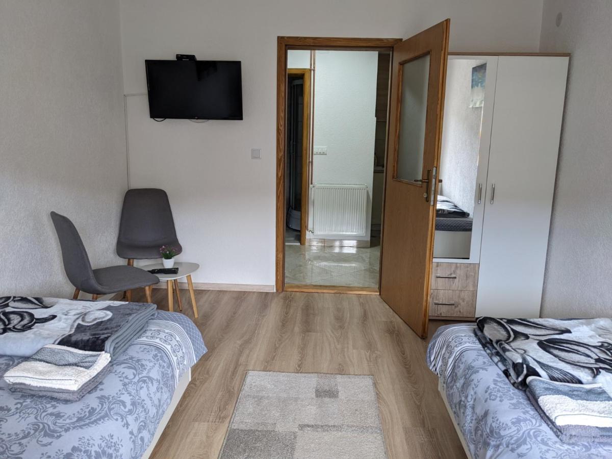 Apartmani Drinska フォチャ エクステリア 写真